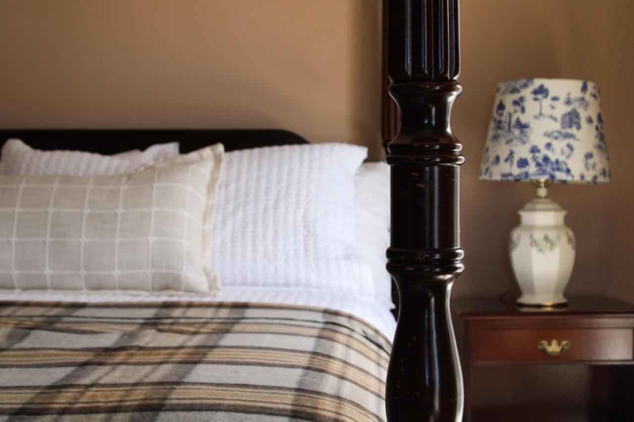 The Cooper'S Inn Shelburne Bagian luar foto