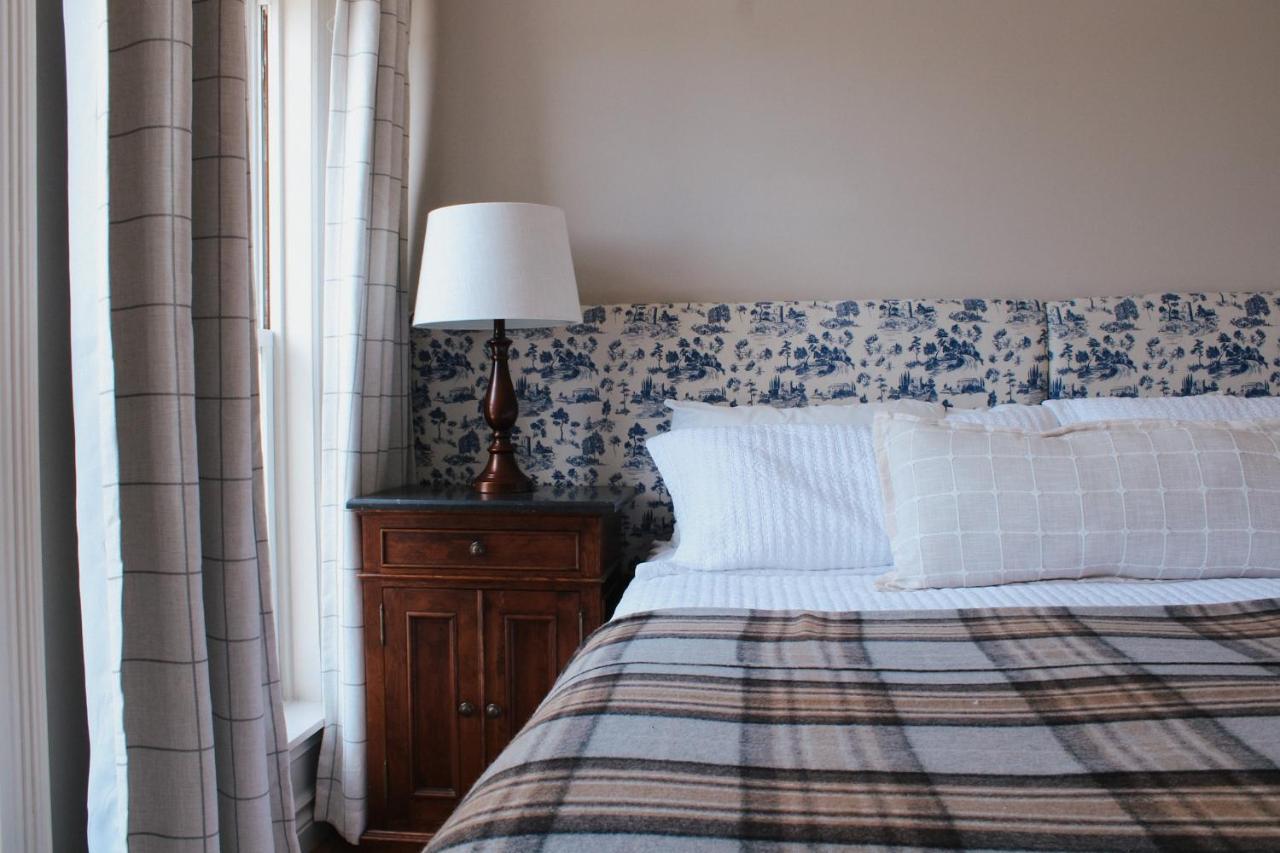 The Cooper'S Inn Shelburne Bagian luar foto