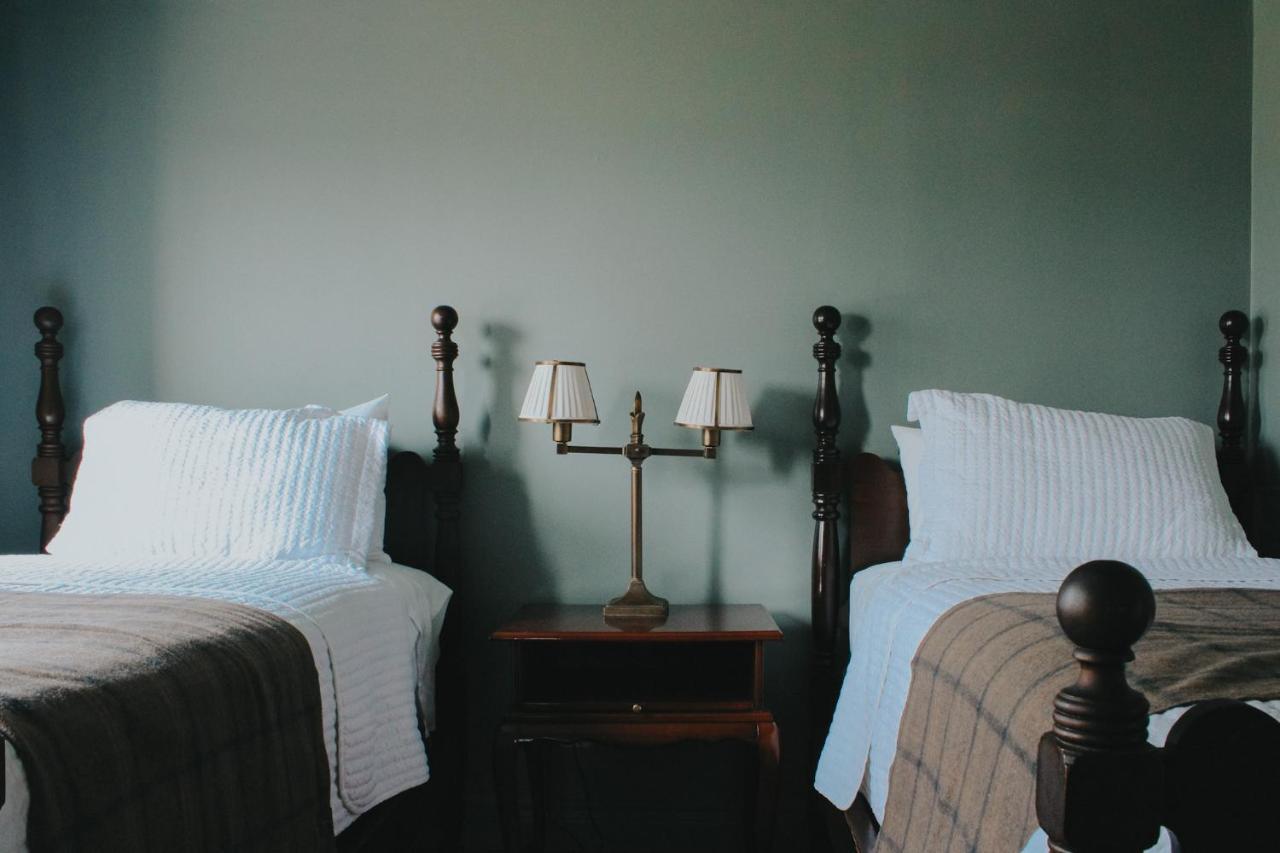 The Cooper'S Inn Shelburne Bagian luar foto