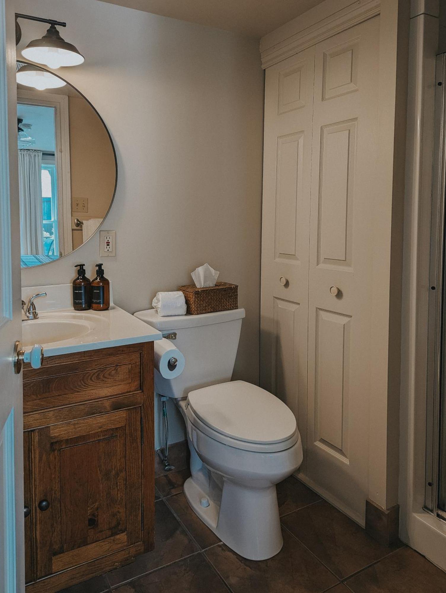 The Cooper'S Inn Shelburne Bagian luar foto