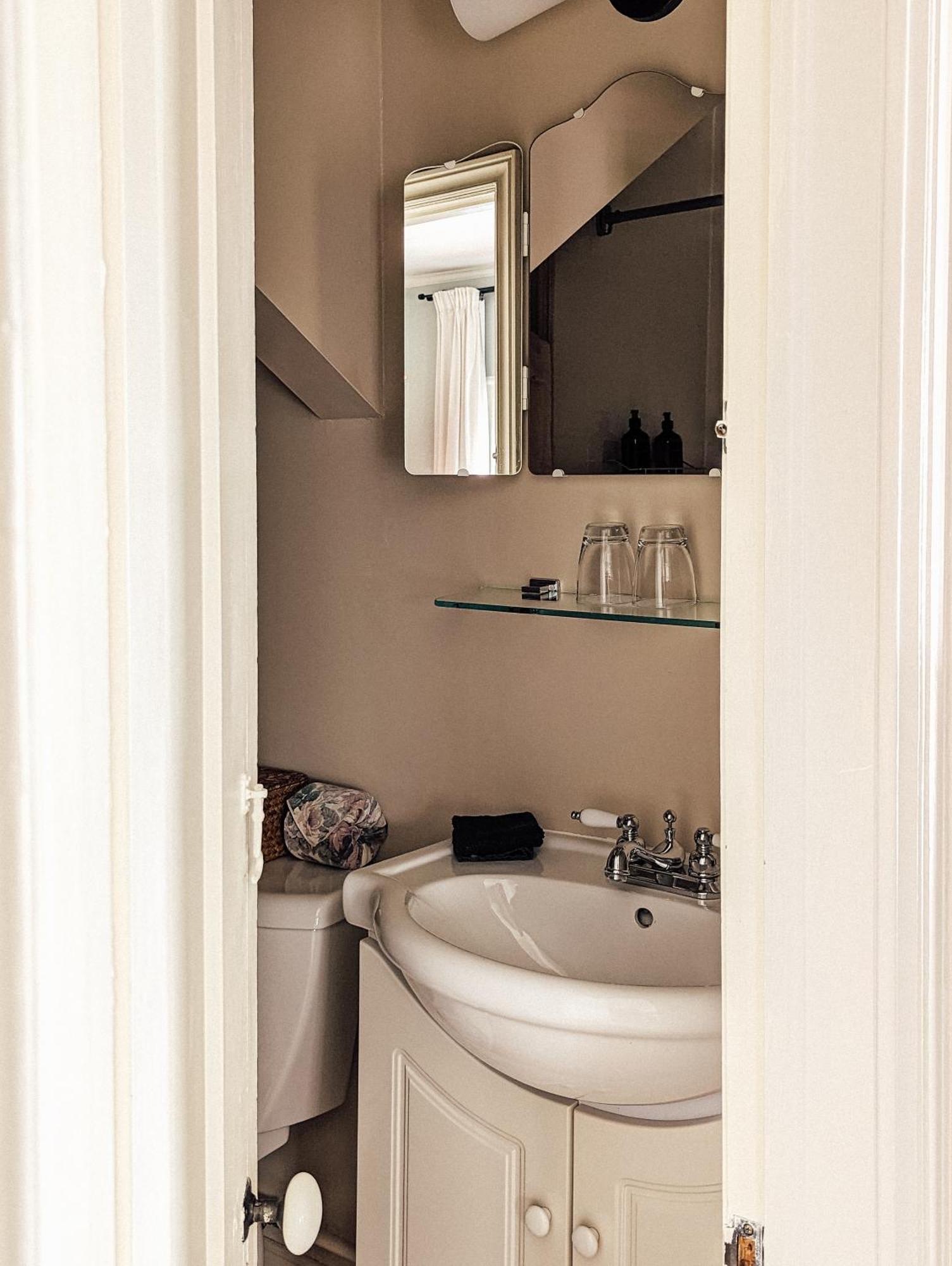 The Cooper'S Inn Shelburne Bagian luar foto